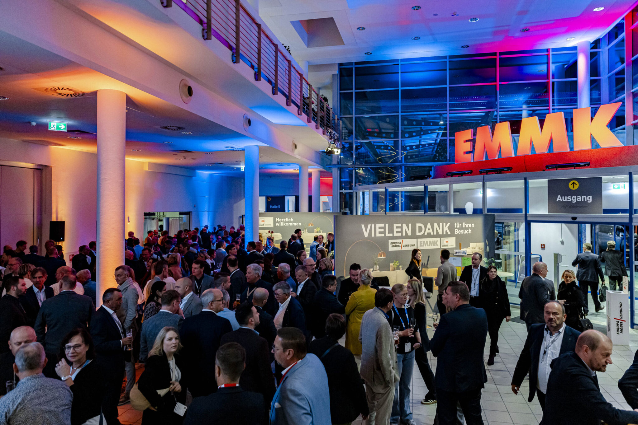 EMMK-2024-Abendveranstaltung-015-scaled-2048x1366